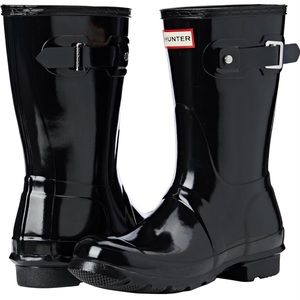LIKE NEW SHORT GLOSS HUNTER RAIN BOOTS